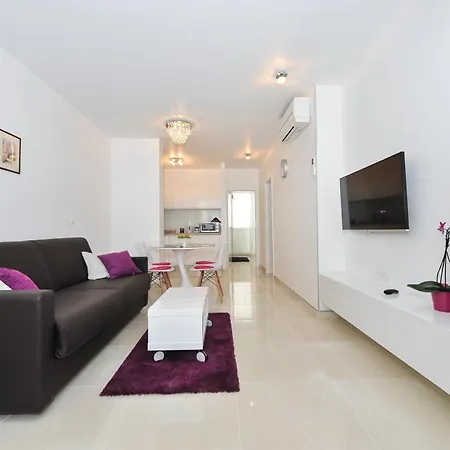 Apartamento Luka *